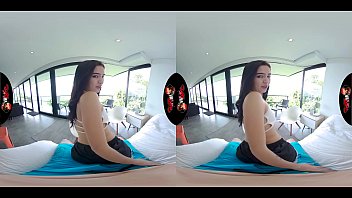18yo Latina Teen Porn Debutante - VR
