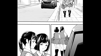 schoolgirls get in a car : 