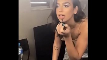 DUA LIPA SI QUE  SABE MOVERLO