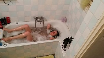 Sexy petite young girl bathing in front of hidden cam pt2 1080p